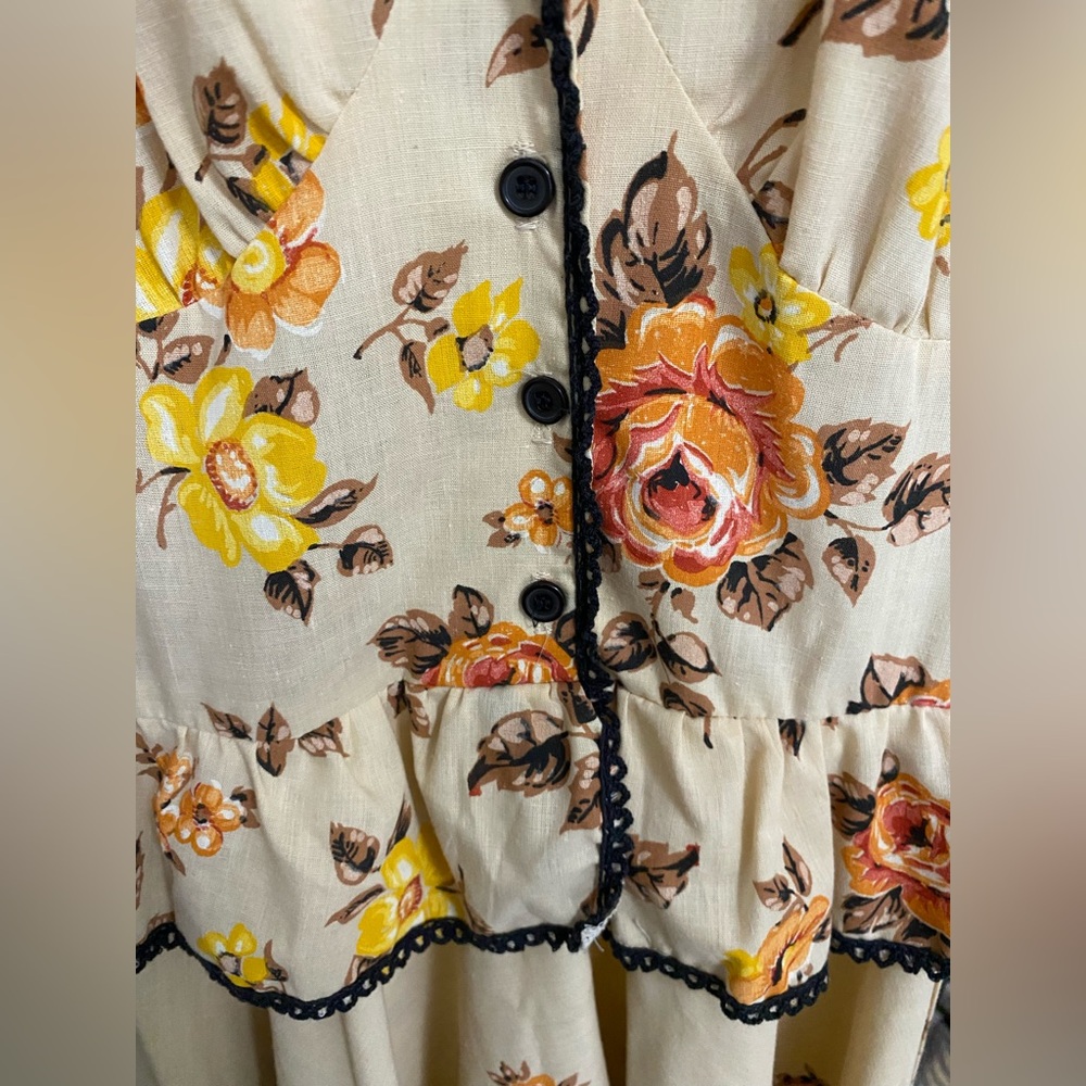 Gorgeous 70’s vintage floral dress - Picture 4 of 9